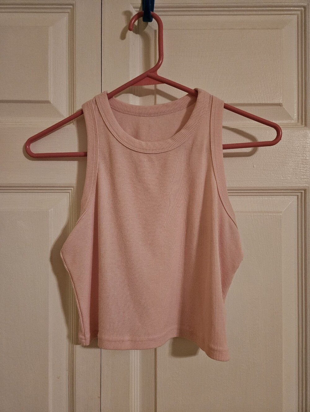 Women's Pink Ribbed Tank Top - Classic Cropped Size Small